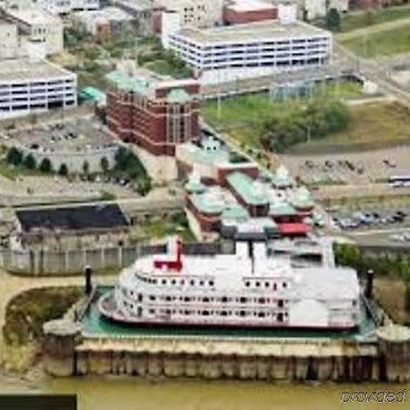 Riverwalk Casino Hotel Vicksburg Esterno foto