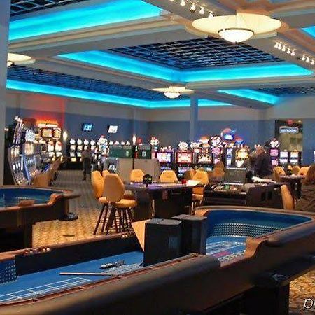 Riverwalk Casino Hotel Vicksburg Esterno foto
